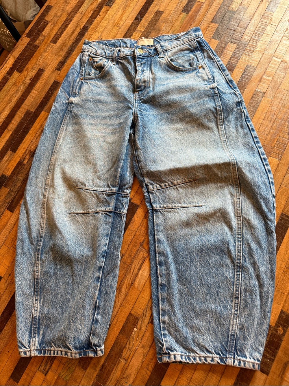 Free People barrel size 25S